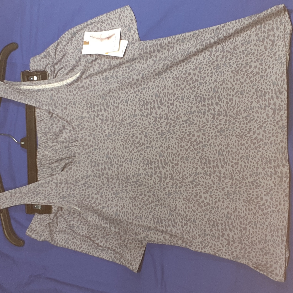 JESSICA SIMPSON PAJAMA SET